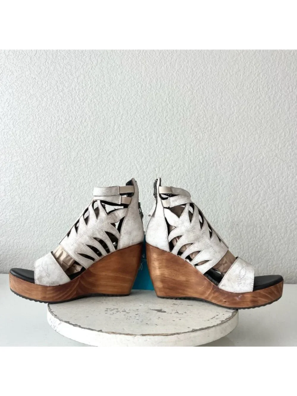 Lane Boots BECCA Womens White Leather Wedges Western Sandals Wooden Heel Size 5